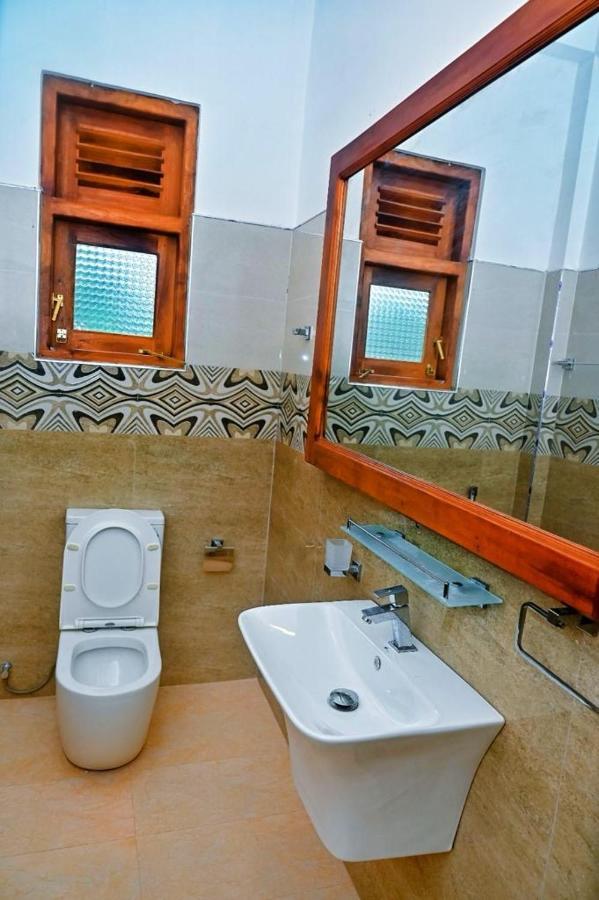 Emerald Home Stay Анурадхапура Екстериор снимка